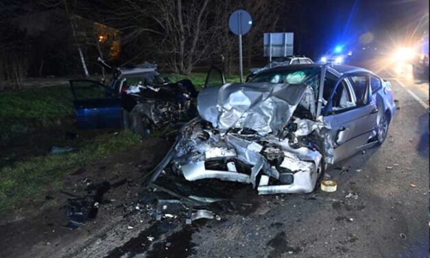 „Szegény kislány, belegondolni sem merek, mit élt át” – válságos állapotban a monori frontális ütközésben megsérült szülők