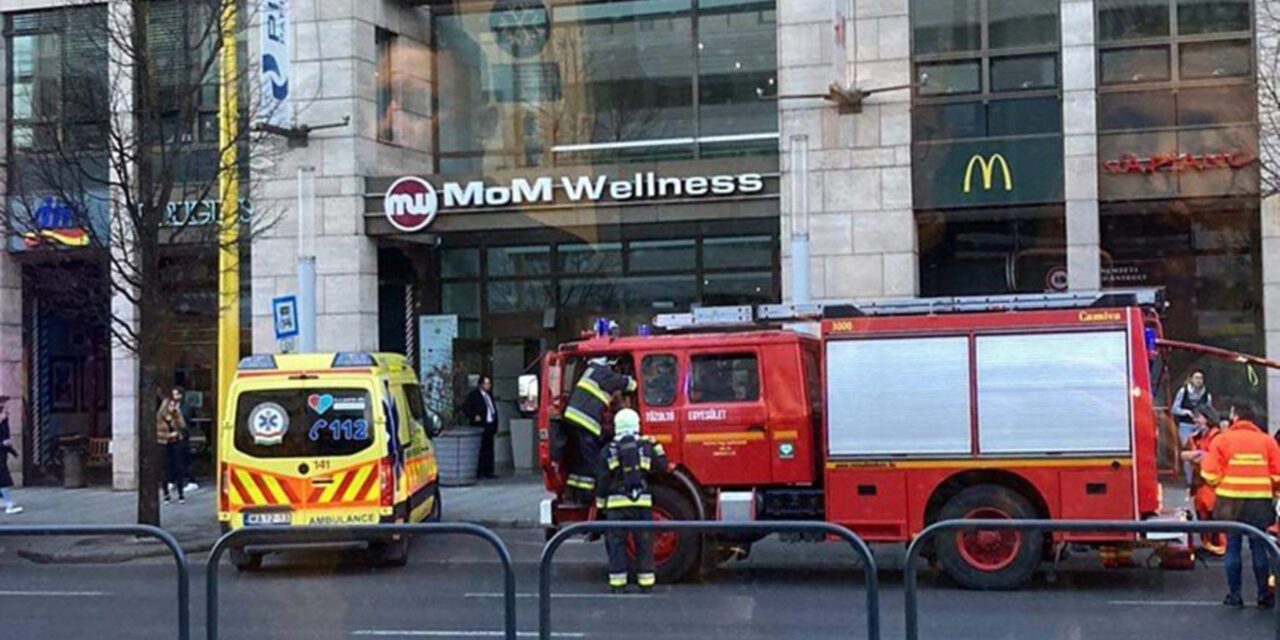 Pánik a fővárosi MOM Park bevásárlóközpontban – nagy erőkkel vonultak ki a tűzoltók, a mentők és a rendőrök a helyszínre