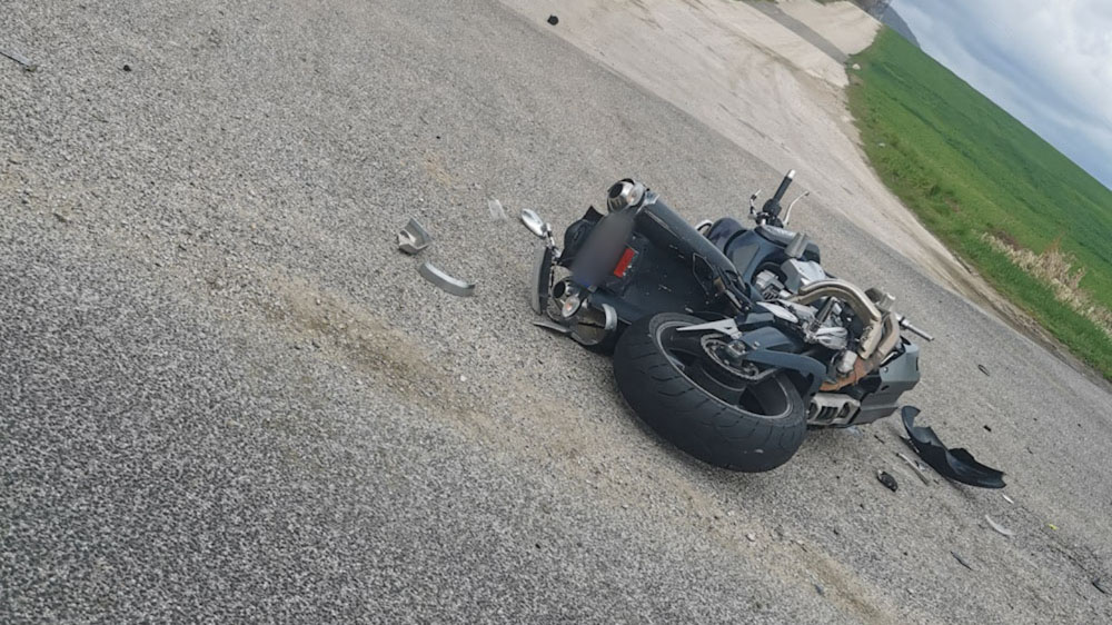 Brutális baleset Komárom-Esztergom vármegyében: nem kapott elsőbbséget súlyosan megsérült a motoros