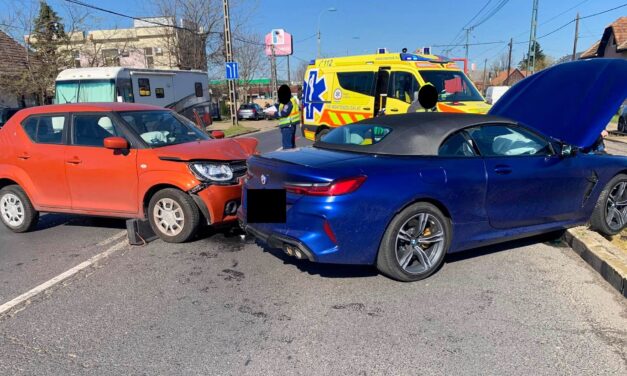 Már nem volt idő fékezni: egy BMW oldalának rohant egy Suzuki Ignis Budapesten – fotók a helyszínről