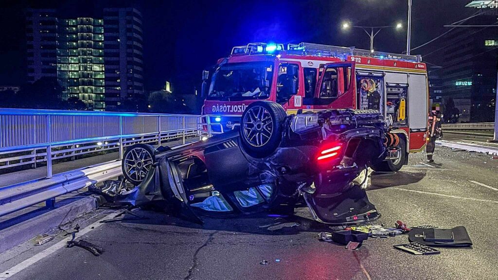 Három hónappal meghosszabbítanák az Árpád hídon biciklist halálra gázoló sofőr letartóztatását