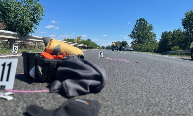 Motorosbaleset az M4-esen: szörnyethalt egy 40 éves férfi Váncsodnál