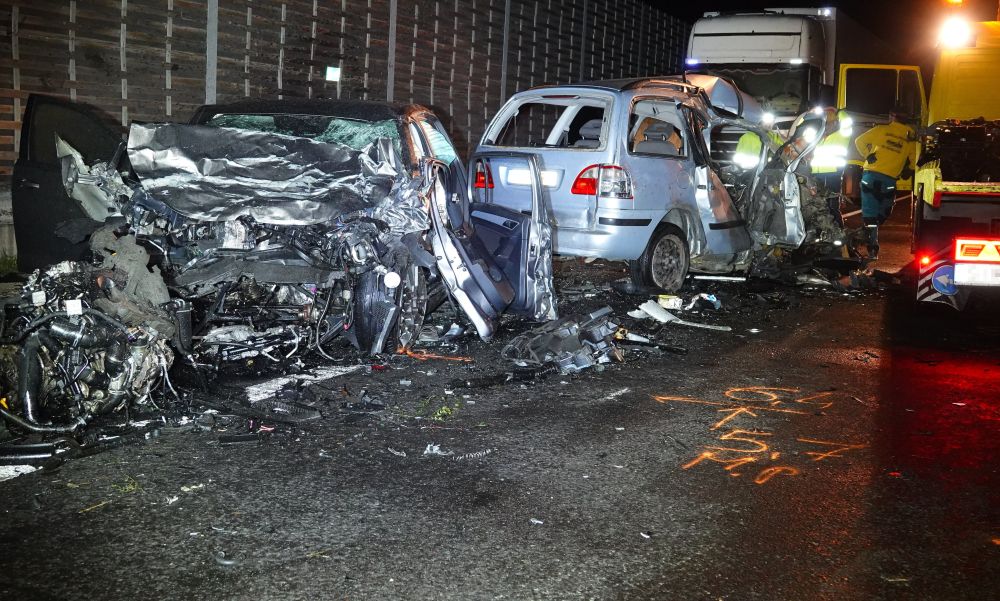 Halálos baleset az M5-ös autópálya Budapest felé vezető szakaszán: hárman meghaltak