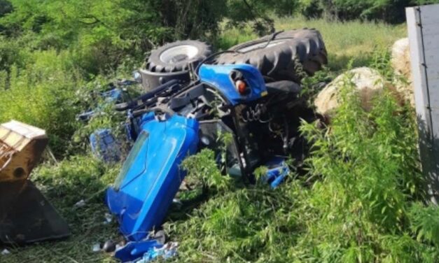 Traktorbaleset Esztergomnál, egy ember meghalt – Mentőhelikopter is érkezett a helyszínre
