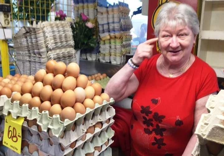 Azt hitte gyomorrontás, később összeomlott a keringése – szinte egész Újpalota gyászolja a legnépszerűbb pesti tojásárust
