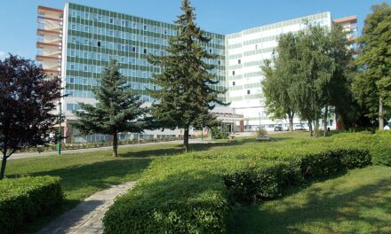 Rettentes állapotok az ajkai kórházban: 35 orvos hiányzik az intézményből, már ügyeletben nem végeznek műtéteket