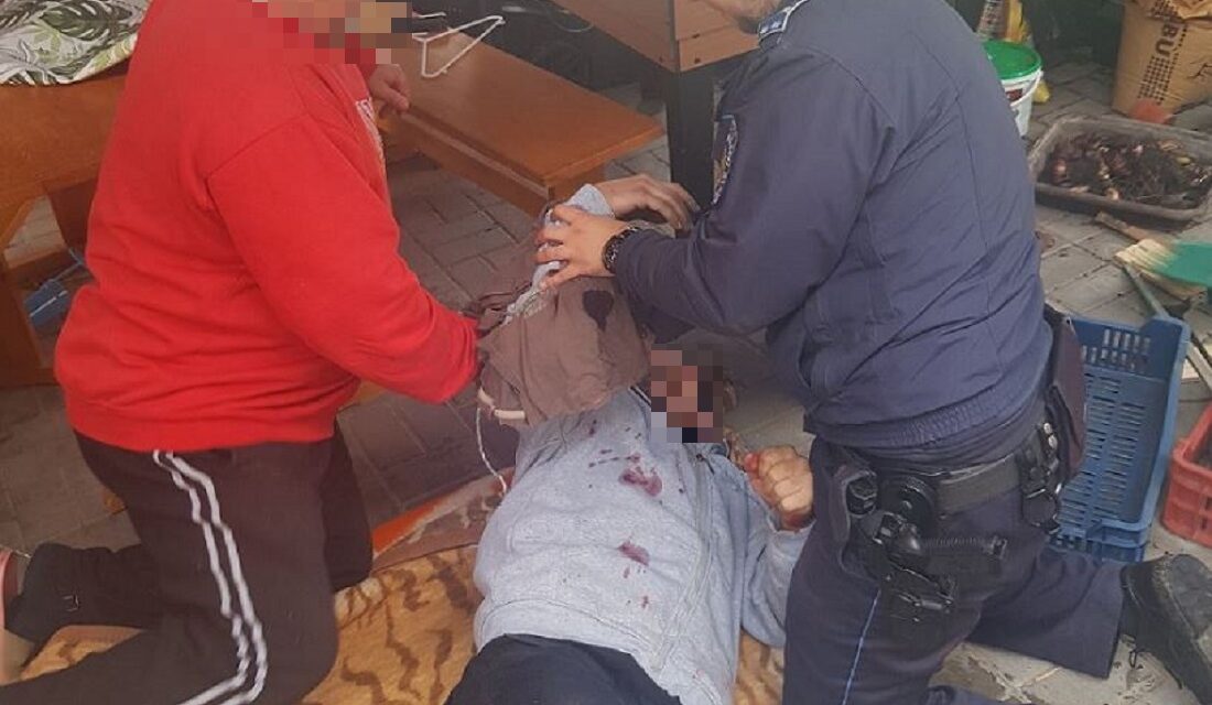 Horror Pest megyében: faléceket darabolt egy férfi, majd kis híján elvérzett