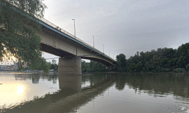 A Bertalan hídról, a jéghideg Tiszába vetette magát egy férfi Szegeden