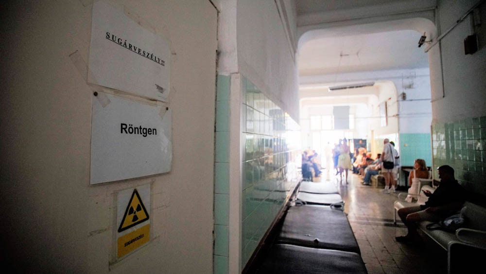 „Hoztunk egy rossz döntést” – budapesti kórházi dolgozók fosztották ki az italautomatát a munkahelyükön, nem maradt el a felelősségre vonás