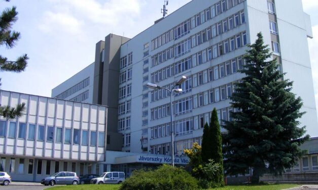Húsevő baktérium támadta meg a 33 éves férfi szervezetét: Molnár Roland életéért küzdenek az orvosok, segítséget kér a családja