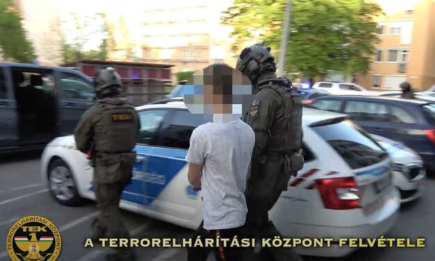 Kazincbarcikán csapott le a TEK a 15 éves fiúra, miután a tini a TikTok-on egy mecset felrobbantásával fenyegetőzött