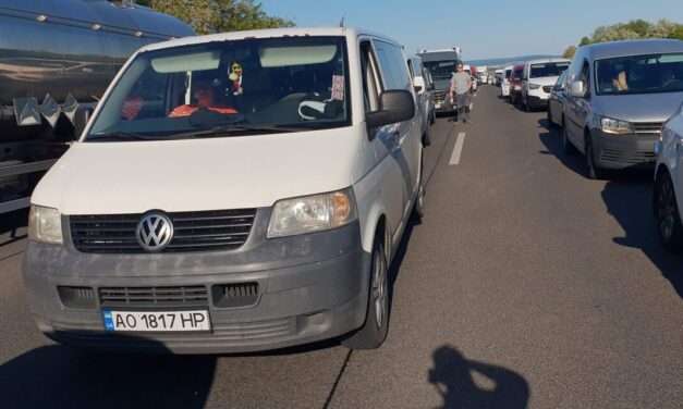 Elgázoltak egy embert az M1-es autópályán Biatorbágynál: a sérült átrepült a másik oldalra, ahol szintén elgázolták