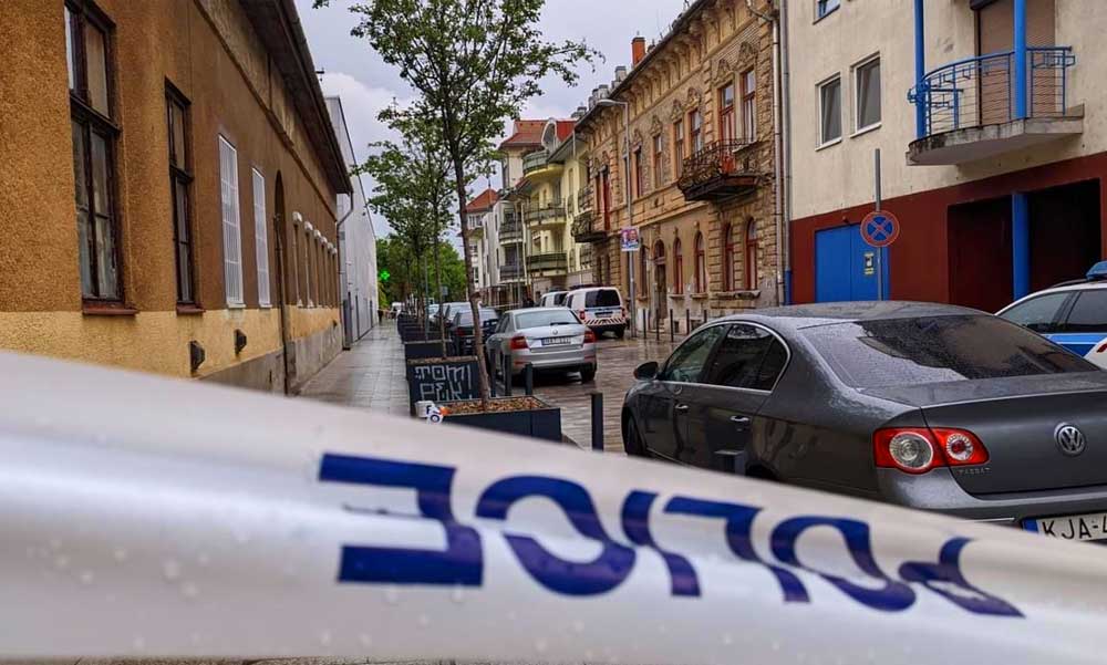 Kettős gyilkosság Budapesten: az Igazságügyi Elmegyógyító Intézetbe szállították a férfit, aki halálra késelte szüleit