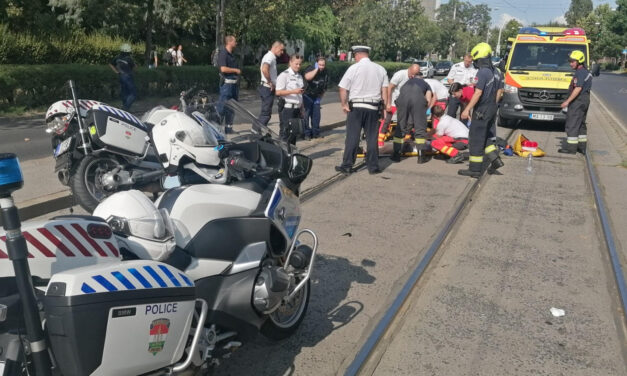 Halálos baleset Méhkeréknél: meghalt egy motoros rendőr, egy kisbaba és édesanyja megsérült