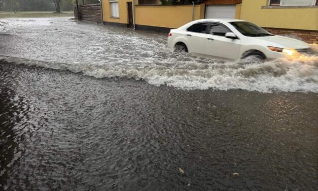 Végigsöpört a vihar a fél országon: Balassagyarmaton nincs áram, Dunakeszin és Kispesten fákat és oszlopokat csavart ki a szél