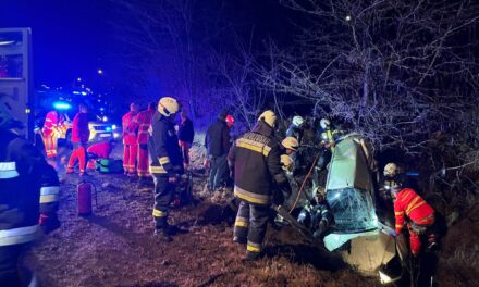 „A harang délben értük szól” – egy édesapa és két fiatal halt meg egy drogos sofőr miatt Tatabányán