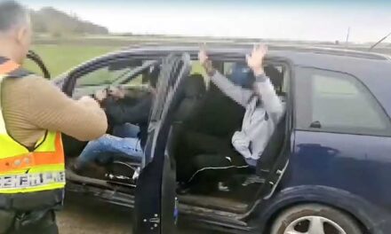 Reszkessetek drogkereskedők! Újabb dílereket tartóztattak le, útközben csaptak le a rendőrök – VIDEÓ