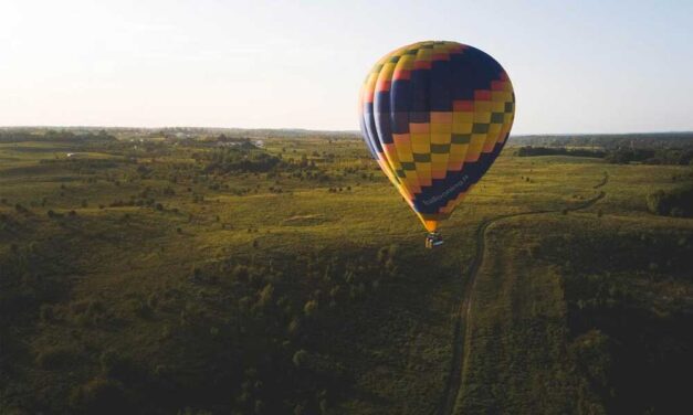 Hogyan hat az időjárás a hőlégballonos élményekre?