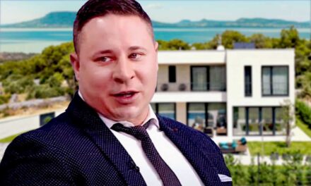 Schadl György és felesége továbbra is százmilliókat keres a felfüggesztett végrehajtói irodájából, miközben siófoki luxusnyaralójában tölti háziőrizetét
