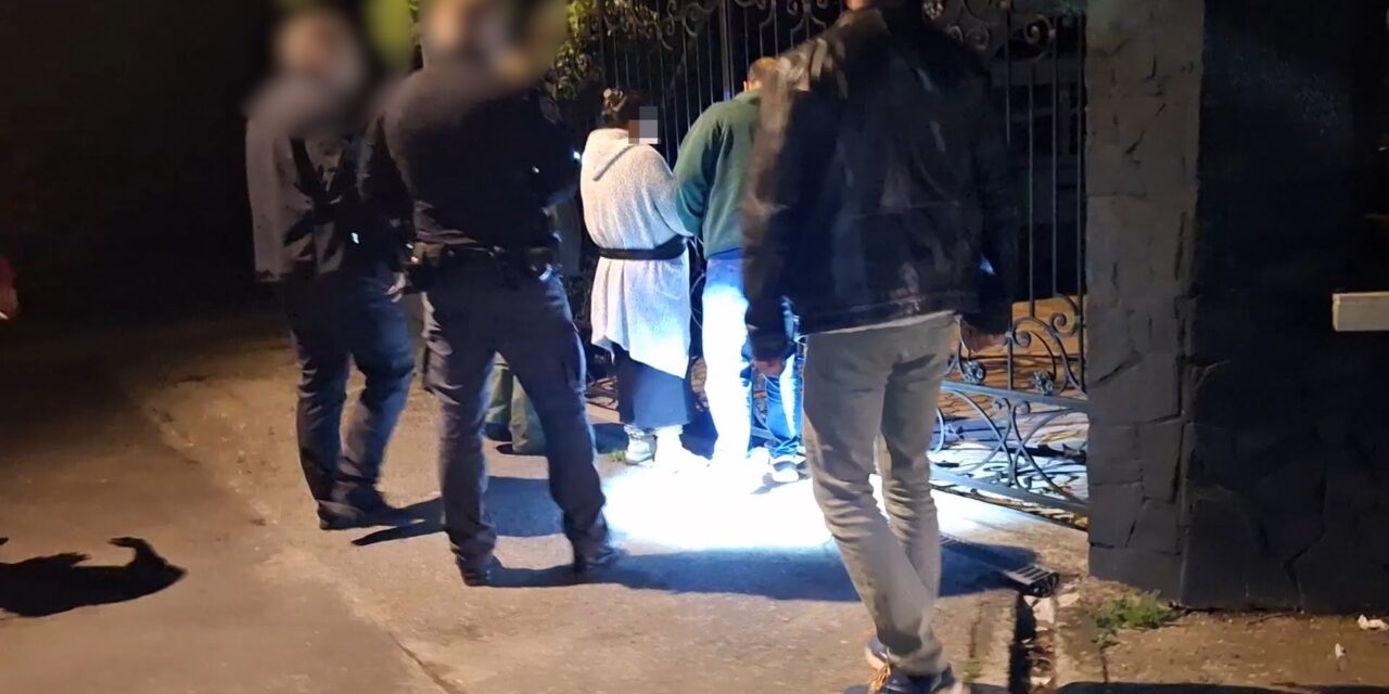 Elrabolták, majd fogva tartották a 89 éves idős asszonyt: még a budapesti lakását is eladták