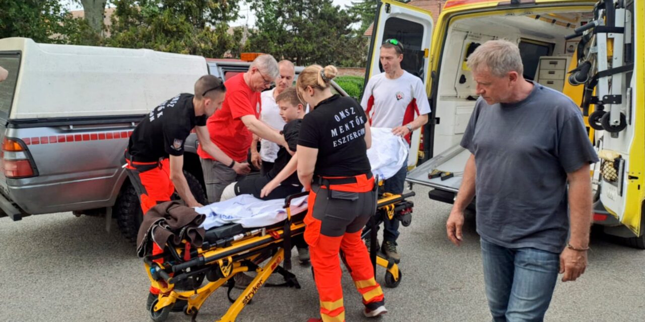 Túrázás közben megsérült egy 10 éves kisfiú a Rám-szakadékban, 14 barlangi mentő érkezett a helyszínre