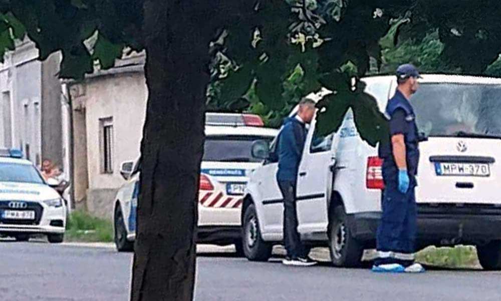 Tragédia Dombóváron: ittassan késelte meg fiatal rokonát egy férfi, rendőrök lepték el a környéket