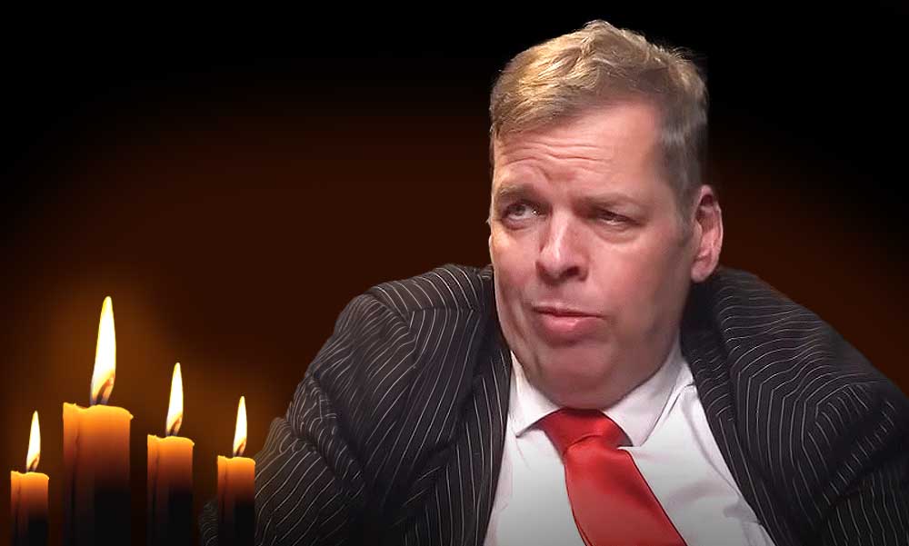 Vizsgálja a rendőrség Schmuck Andor halálának körülményeit, a volt politikus lakásából több tárgyat is magukkal vittek a nyomozók