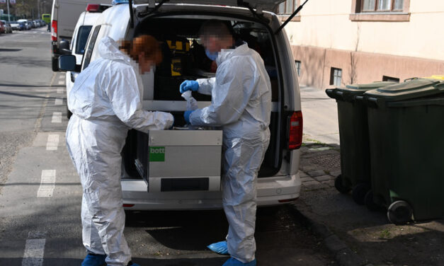 Agyonverték ivócimborájukat, majd azt mondták, hogy mentősök okozták a férfi végzetes sérüléseit