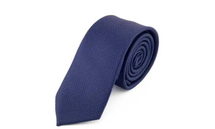 Elegáns megjelenés a mindennapokban: tippek az öv és nyakkendő választásához