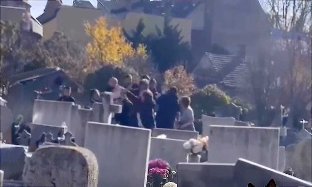 Balhé a kaposvári temetőben: két család esett egymásnak, az asszonyok rikácsolva pofozták egymást – videó a cikkben