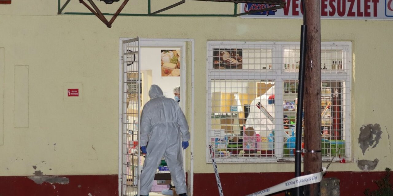 Fonói ámokfutó: egy idős asszonyt a buszmegállóban, a helyi vegyesbolt eladóját pedig az üzletben verte agyon a drogos férfi