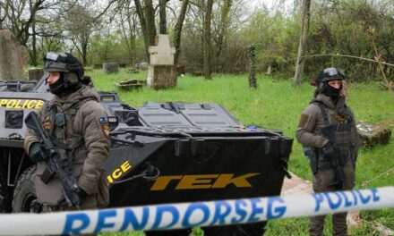 Dráma a rácalmási temetőben: szenteste napján végezni akar magával egy férfi, a TEK is a helyszínre ment