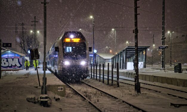 Hóhelyzet: váltóproblémákkal küzd a MÁV, késnek és kimaradnak a járatok – itt a szerdai menetrend