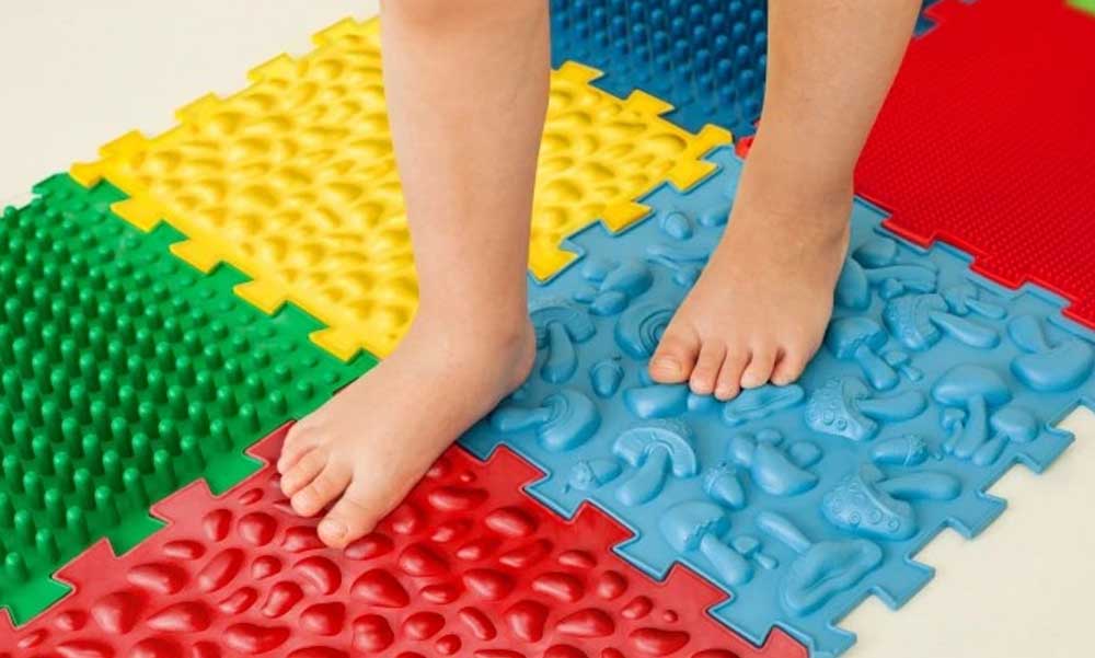 A gyerek lábujjhegyen jár: mit tegyen?
