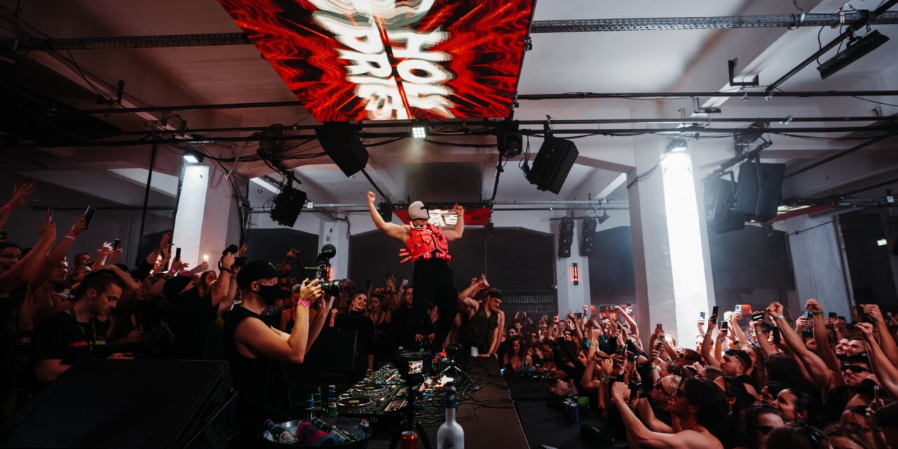 Drogterjesztés miatt bezárta a rendőrség Budapest egyik legnagyobb technoklubját