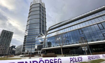 Balhé a MOL toronyban működő luxusétteremben: életveszélyesen megkéseltek egy férfit