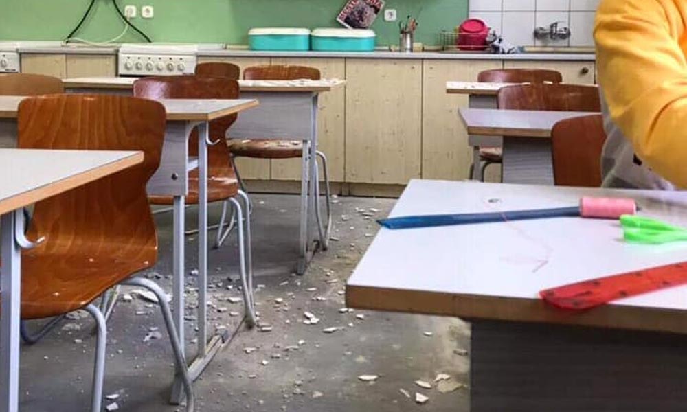 Kémiaórán felrobbant egy kémcső a nagykátai iskolában, egy diák súlyosan megégett: az órát a tesitanár tartotta