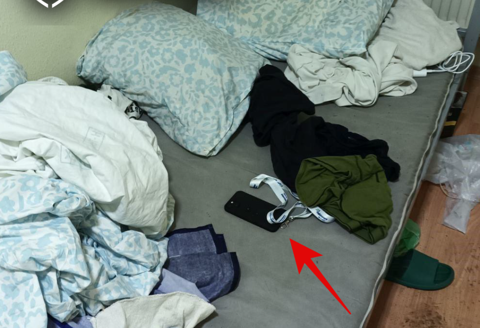 Késelés a hajláktalanszállón: egy mobiltelefon miatt veszett össze két férfi, kis híján halál lett a balhé vége