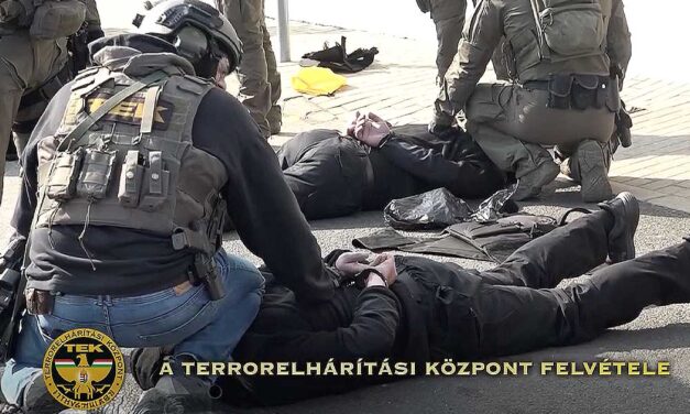 Politikusok és kormányzati szereplők is meghívást kaptak a somogyi luxusfarmon rendezett NAV-os buliba, ahol holtan találtak a tábornokot