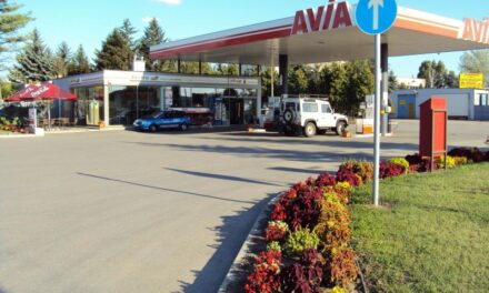 Lövöldözés a szegedi benzinkúton: elfajult a szóváltás, több lövés dördült