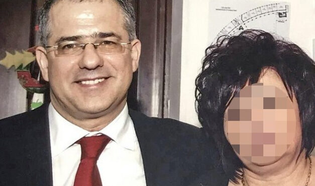 Kiszáll a politikából Kósa Lajos, aki elhitte a csengeri örökösnőnek, hogy a nemlétező vagyonból bankot és repülőgépet kap ajándékba