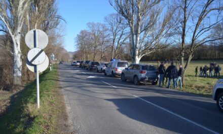 Ellopták a Barátság-kőolajvezeték rézkábaleit, a TEK kommandósai csaptak le a bűnözőkre – videó a cikkben