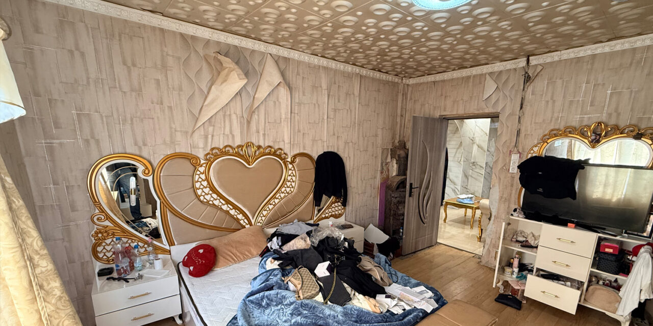 Szerelmet ígértek, majd külföldre vitték a mélyszegénységből származó lányokat a luxusban élő emberkereskedők – videó a rendőrségi akcióról