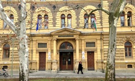 Bombariadó a Szegedi Törvényszéken: az épület felrobbantásával fenyegetőzött egy telefonáló, elmaradtak a tárgyalások