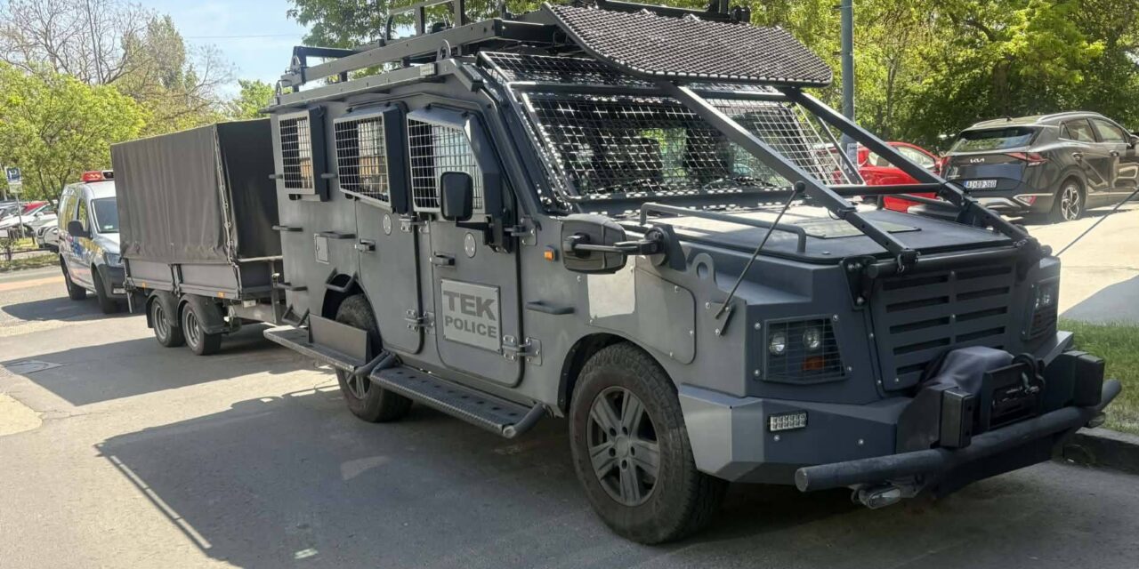 TEK-es akció Budapesten: túszul ejtette barátnőjét egy férfi, kommandósok vonultak ki a helyszínre