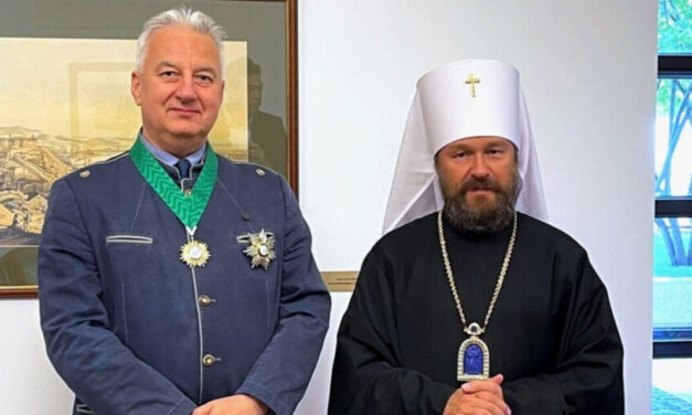 Őrizetbe vették Hilarion orosz metropolitánt, aki Magyarországon molesztálta az egyik ministránsát: a pap baráti kapcsolatot ápolt az Orbán-kormány tagjaival