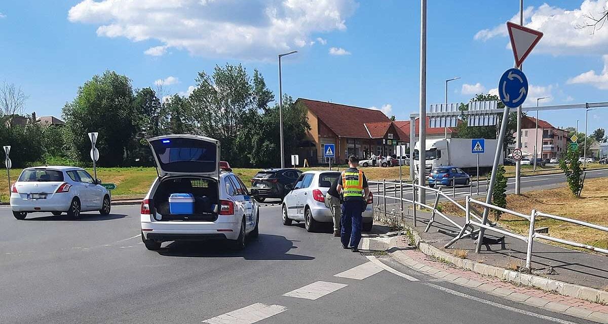Olyan részeg volt, hogy nem talált ki a körforgalomból a bepálinkázott sofőr – Videó