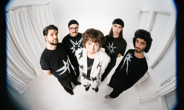 „Huszonöt percig voltam a szívhalál állapotában” – koncert közben élesztették újra a Loophia énekesnőjét