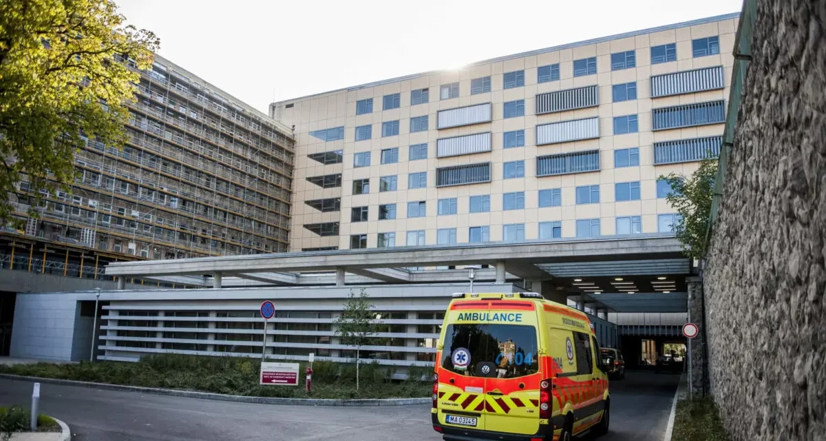 Ájulásig verték az ápolók a részegen megsérült férfit, azonnal kirúgták a négy egészségügyi dolgozót