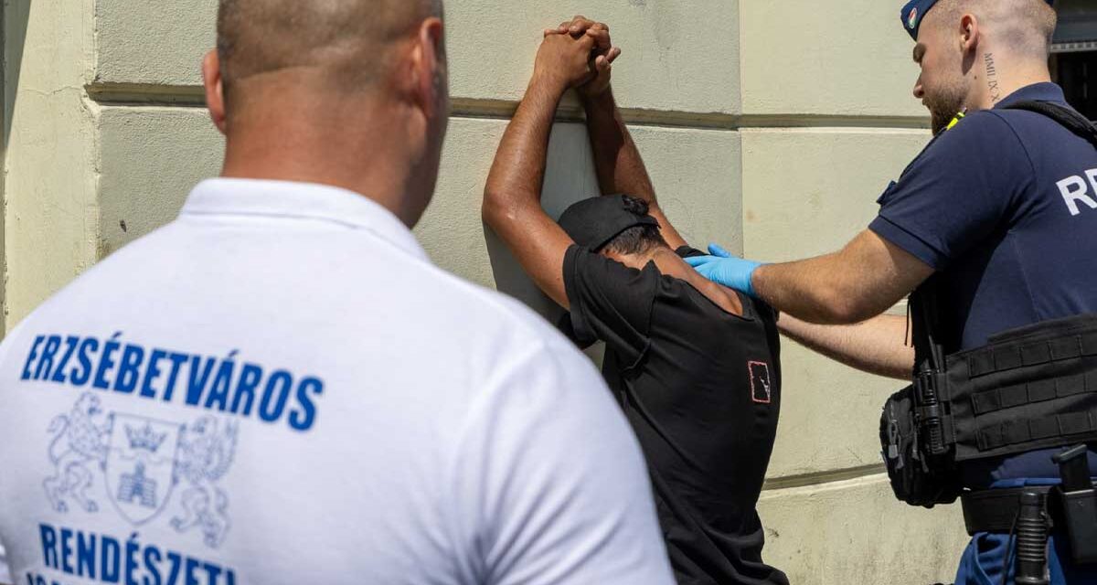 Razziahullám Budapesten: Egy hét alatt 33 ember fogtak el és több mint hétszázat igazoltattak